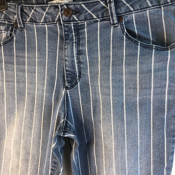 Artisan NY Sz 16 Striped Jeans Cropped 10.5” High Rise Casual Classic Preppy - Picture 5 of 10